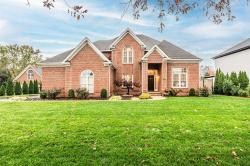 929 Threewood Circle Bowling Green, KY 42103