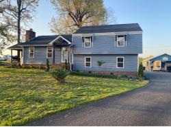 3776 Holland Road Scottsville, KY 42164