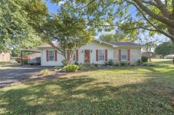 235 Country Club Estates Franklin, KY 42134