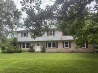 757 Dunbarton Avenue Bowling Green, KY 42104