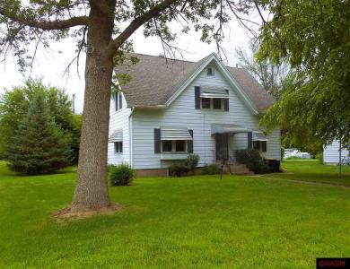 307 E Iowa Street Elmore, MN 56027