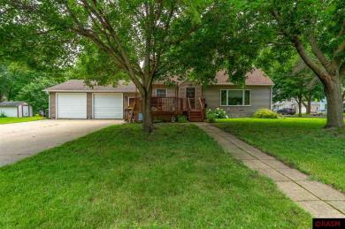 702 S 9th Avenue St. James, MN 56081