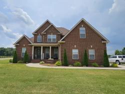 4232 Thoroughbred Ln Murfreesboro, TN 37127