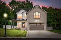 1327 Morning Star Dr Clarksville, TN 37042