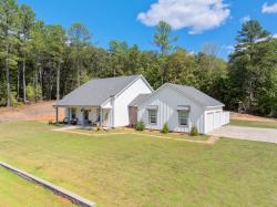 997 Strike King Dr Cedar Grove, TN 38321