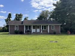 65 Sun Valley Dr Mcminnville, TN 37110
