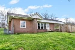 211 Roby Dr Erin, TN 37061