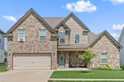 1520 Kestrel Dr Clarksville, TN 37040