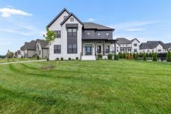 5937 Hunt Valley Dr Spring Hill, TN 37174
