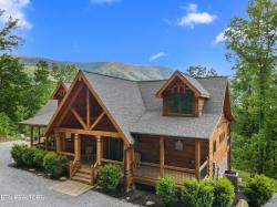 3859 Clabo Mountain Lane Sevierville, TN 37862