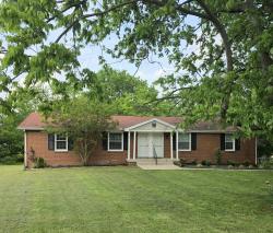 101 Homestead Ct Hendersonville, TN 37075