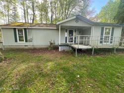 1028 Kennedy Rd Jamestown, TN 38556