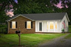 1494 Nichols Drive Clarksville, TN 37042