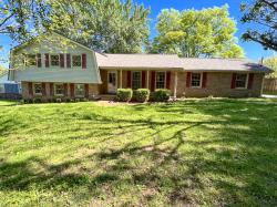126 Pin Oak Dr Hendersonville, TN 37075