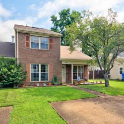 1303 Village Green Drive Hixson, TN 37343