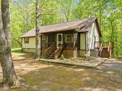 1010 Laurel Lake Dr Monteagle, TN 37356