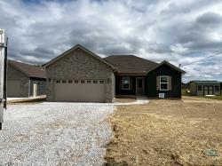 66 Spur St Manchester, TN 37355