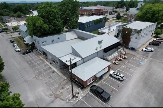216 N Irwin St Manchester, TN 37355