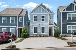 1035 Saddlestone Dr Hermitage, TN 37076