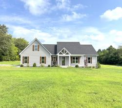 3868 Hollow Springs Rd Bradyville, TN 37026
