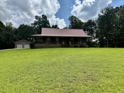 1086 Brown Mill Rd Mc Ewen, TN 37101