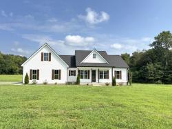 3840 Hollow Springs Rd Bradyville, TN 37026