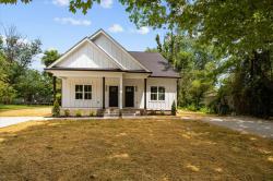 115 North St B Portland, TN 37148