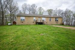 1051 Wade Reed Rd White Bluff, TN 37187