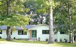 1703 Country Club Dr Tullahoma, TN 37388