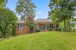 671 Vaughan Rd Clarksville, TN 37043
