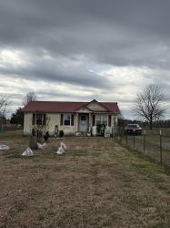 5323 Roaring Springs Rd Cadiz, KY 42211