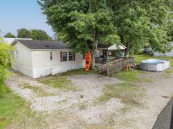 2262 Woodbury Hwy Manchester, TN 37355