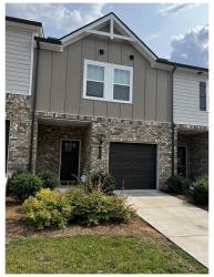 858 Longleaf Ln Columbia, TN 38401