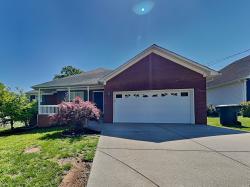 1765 University Dr Columbia, TN 38401