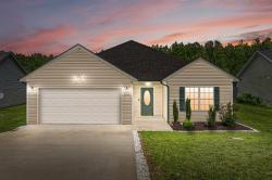 1344 Freedom Dr Clarksville, TN 37042