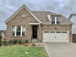 6123 Christmas Dr Nolensville, TN 37135