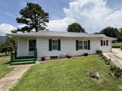 369 E Illinois Avenue Whitwell, TN 37397