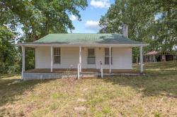 6330 Us Highway 70 E Mc Ewen, TN 37101