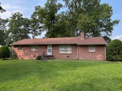 210 Jackson Circle Tullahoma, TN 37388