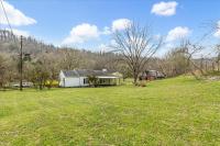 525 Jones Hollow Rd Woodbury, TN 37190