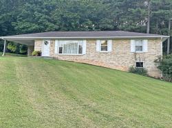544 E Church St Dover, TN 37058