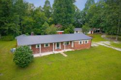 852 Eastland Rd Sparta, TN 38583
