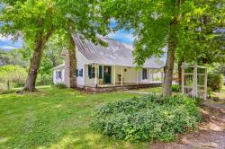 379 Gunson Ridge Rd Cumberland City, TN 37050