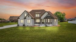 74 Holt Ln Tullahoma, TN 37388
