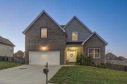 163 Melbourne Dr Clarksville, TN 37043