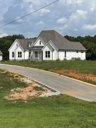 74 Summerlake Ct Winchester, TN 37398