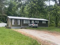 4413 S Creek Rd Cookeville, TN 38506