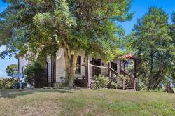 3984 Carr Rd Adams, TN 37010