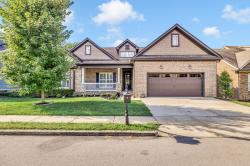 2013 Callaway Park Pl Thompsons Station, TN 37179