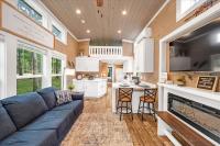 411 Waters Edge Way Tracy City, TN 37387